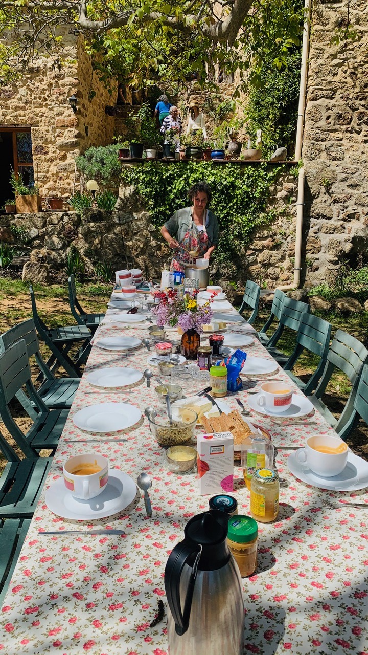 Retraite Frankrijk tuin lunchen